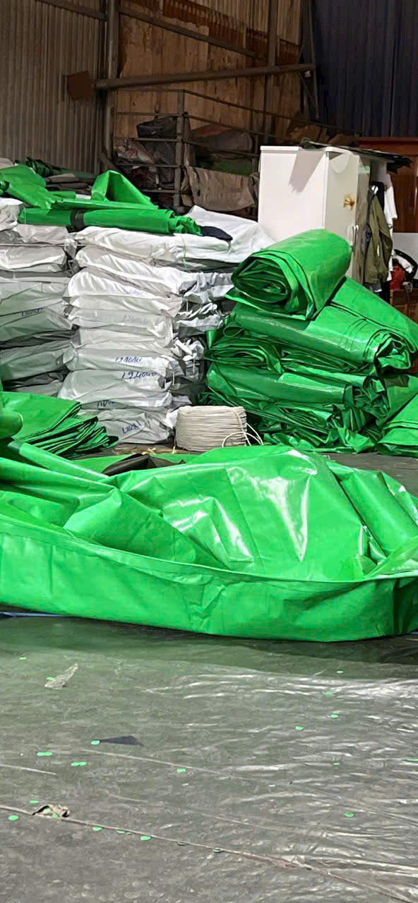 bat-che-tau-thuyen8 Bạt che tàu thuyền, xà lan, trùm hàng Thanh Hoá,