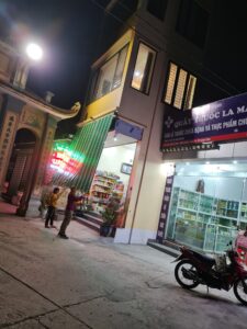 Bạt che nắng tự cuốn ở Vĩnh Lộc Bạt che nắng tự cuốn ở Vĩnh Lộc