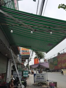 Bạt che nắng mưa tay quay ở Thanh Hoá
