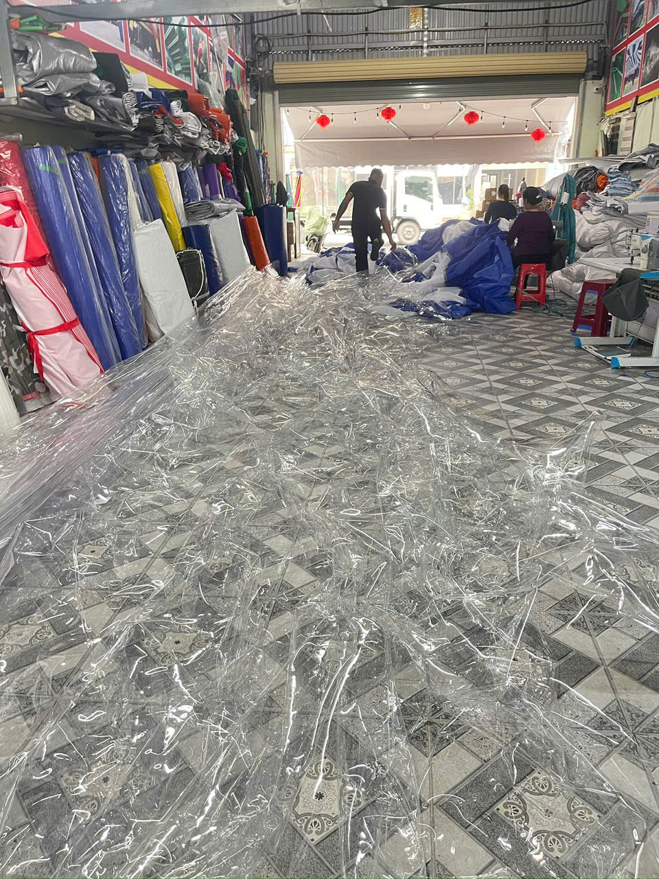 Bạt nhựa trong suốt che nắng mưa ở Thanh Hoá Bạt nhựa trong suốt che nắng mưa ở Thanh Hoá