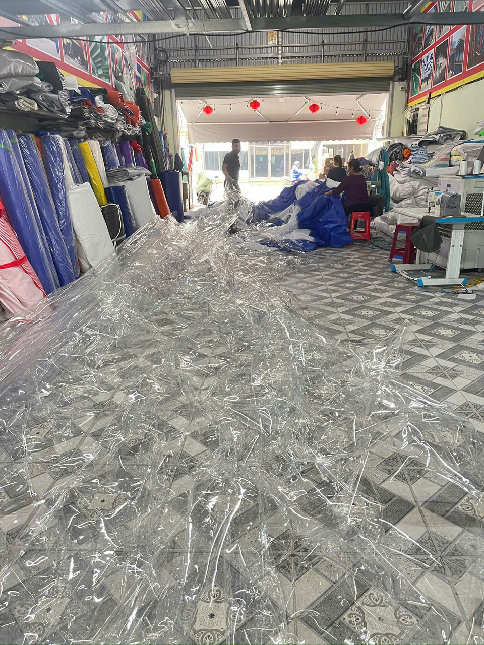 Bạt nhựa trong suốt che nắng mưa ở Thanh Hoá Bạt nhựa trong suốt che nắng mưa ở Thanh Hoá