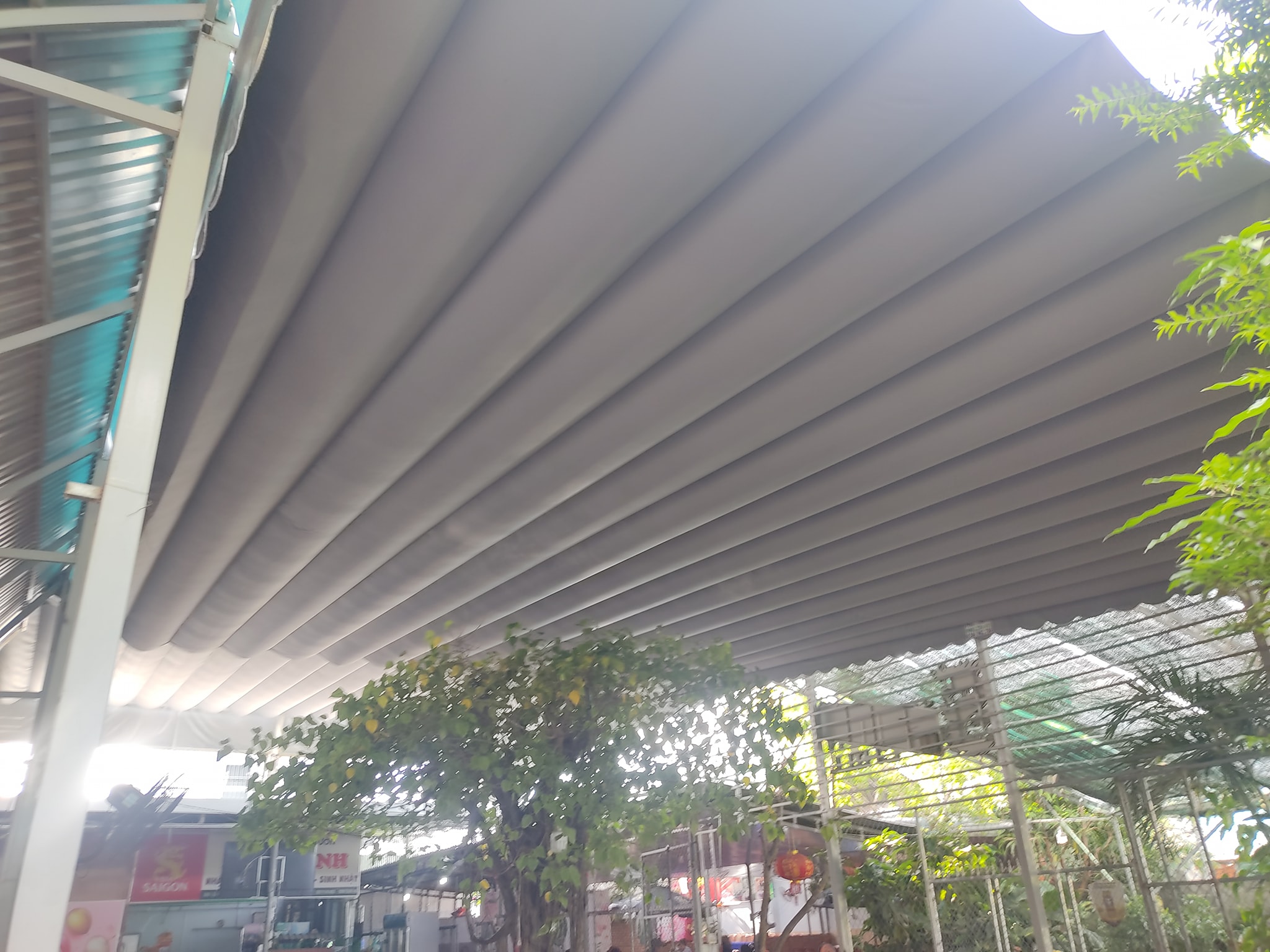 Bạt che nắng quán cafe, nhà hàng ở Thanh Hoá Bạt che nắng quán cafe, nhà hàng ở Thanh Hoá