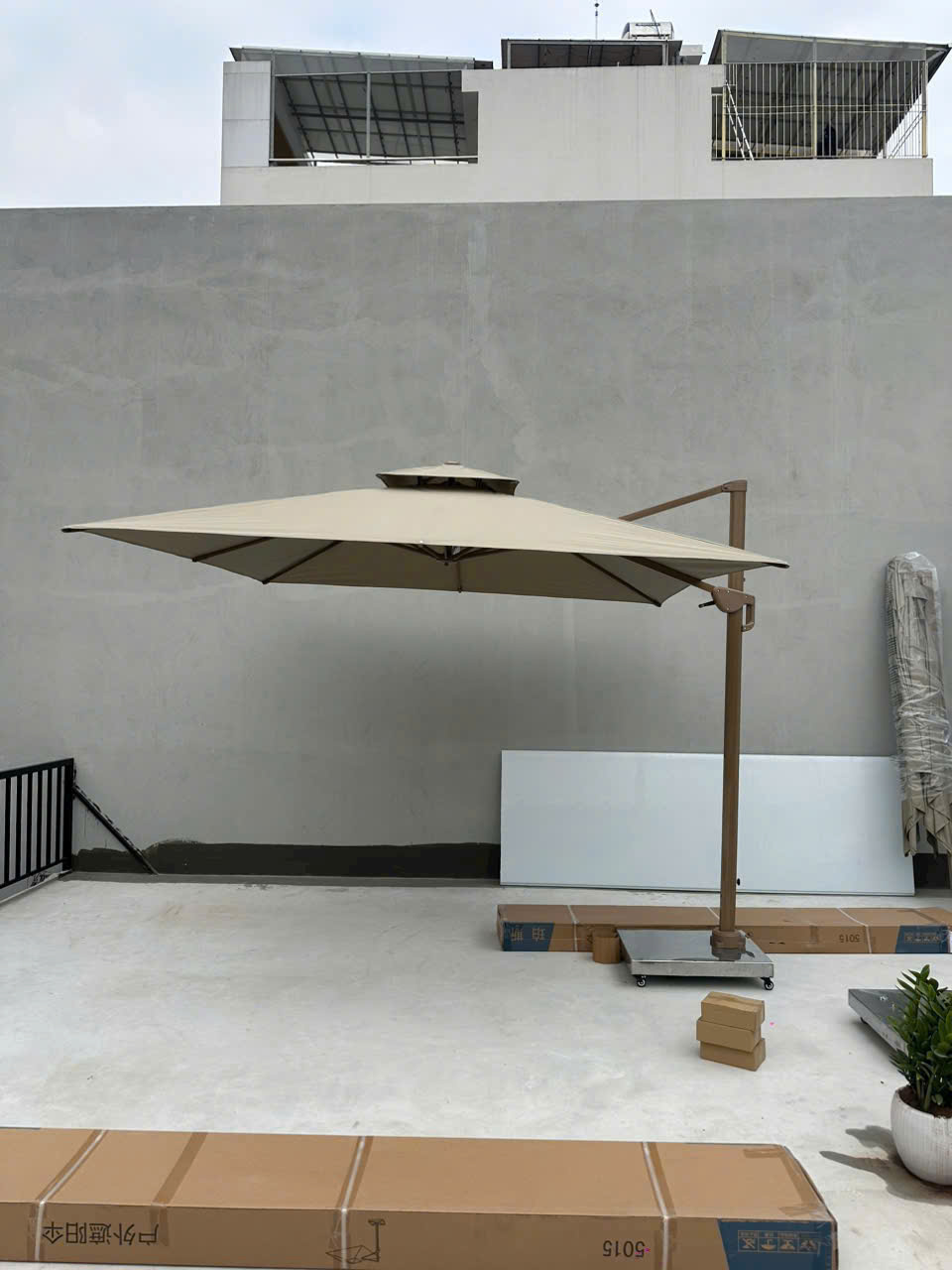 Ô dù che nắng lệch tâm ngoài trời tại Thanh Hoá Ô dù che nắng lệch tâm ngoài trời tại Thanh Hoá