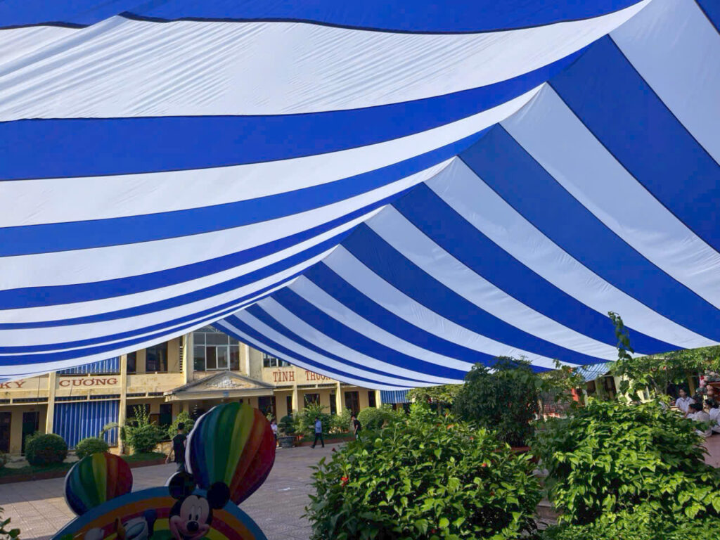 Dù che sự kiện sân trường học ở Thanh Hoá Dù che sự kiện sân trường học ở Thanh Hoá