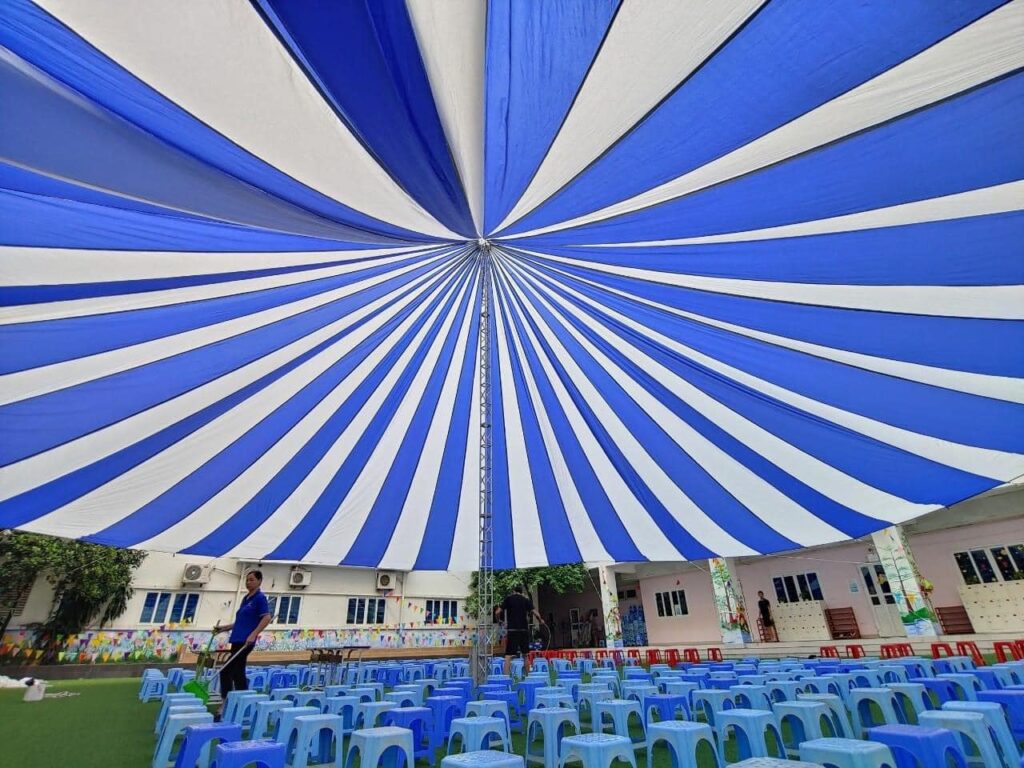 Dù tròn 1 trụ che nắng sự kiện sân trường Thanh Hoá Dù tròn 1 trụ che nắng sự kiện sân trường Thanh Hoá