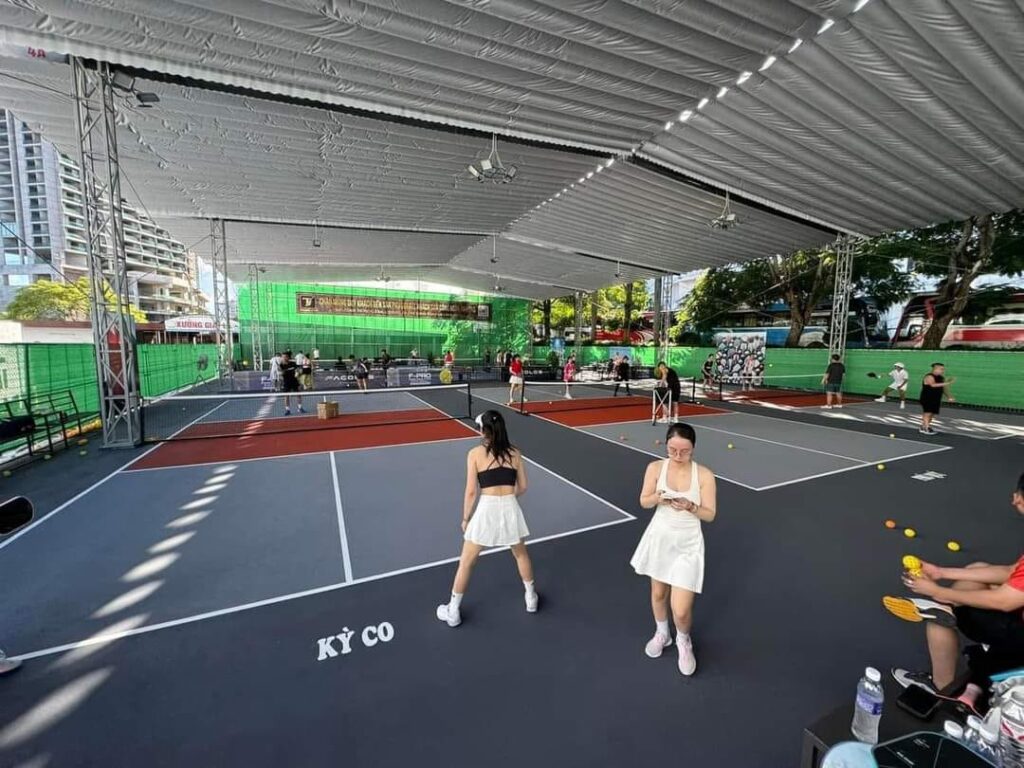 Mái bạt che nắng sân Pickleball Thanh Hoá Mái bạt che nắng sân Pickleball Thanh Hoá