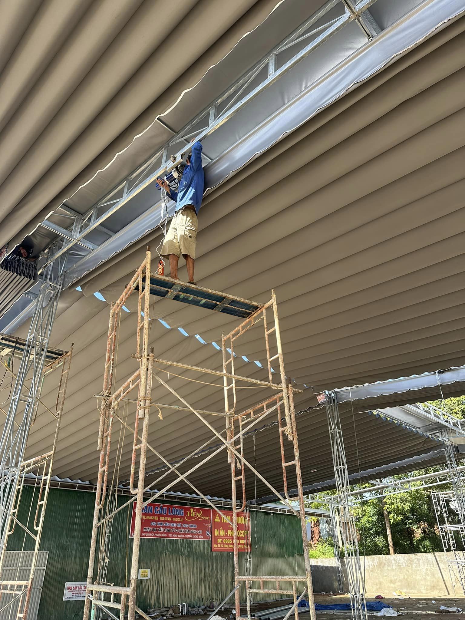 Thi công bạt kéo ngoài trời ở Thanh Hoá Thi công bạt kéo ngoài trời ở Thanh Hoá