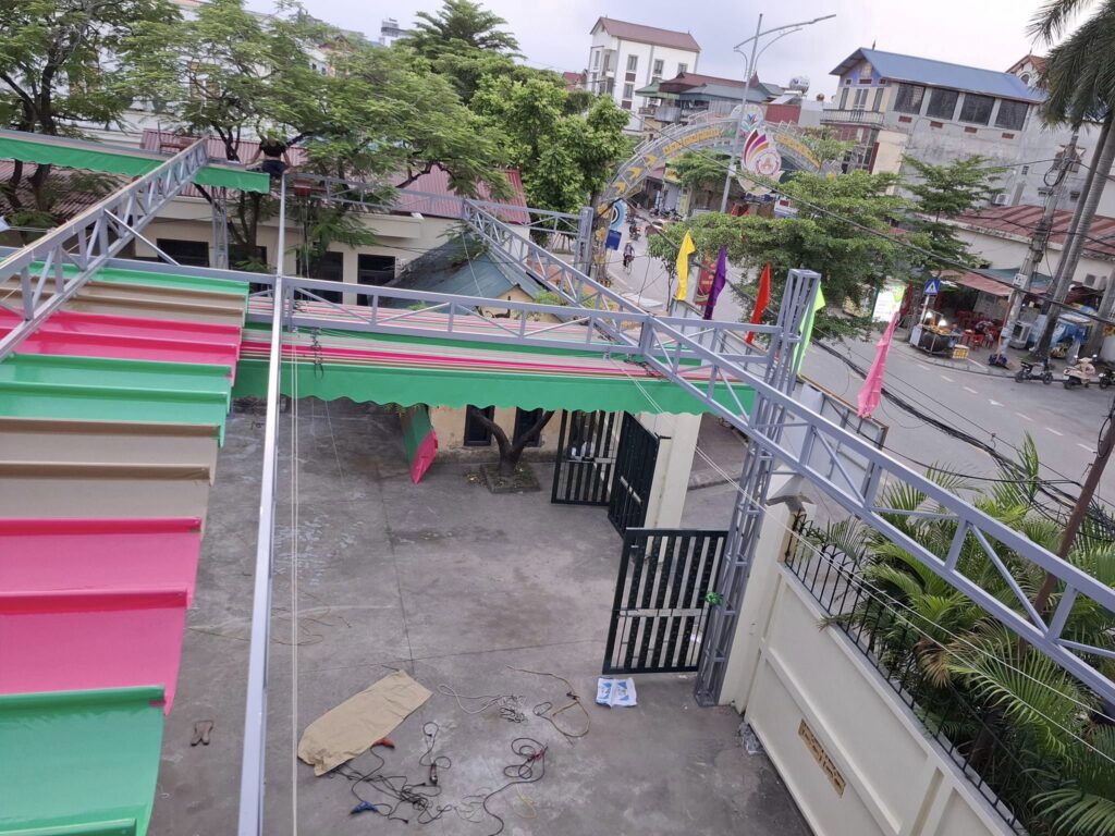 Bạt mái xếp lượn sóng trường học tại Thanh Hoá Bạt mái xếp lượn sóng trường học tại Thanh Hoá