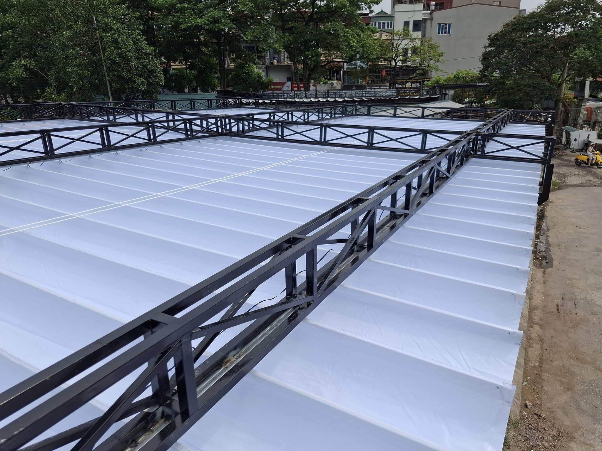 Bạt mái xếp lượn sóng tại Thanh Hoá Bạt mái xếp lượn sóng tại Thanh Hoá