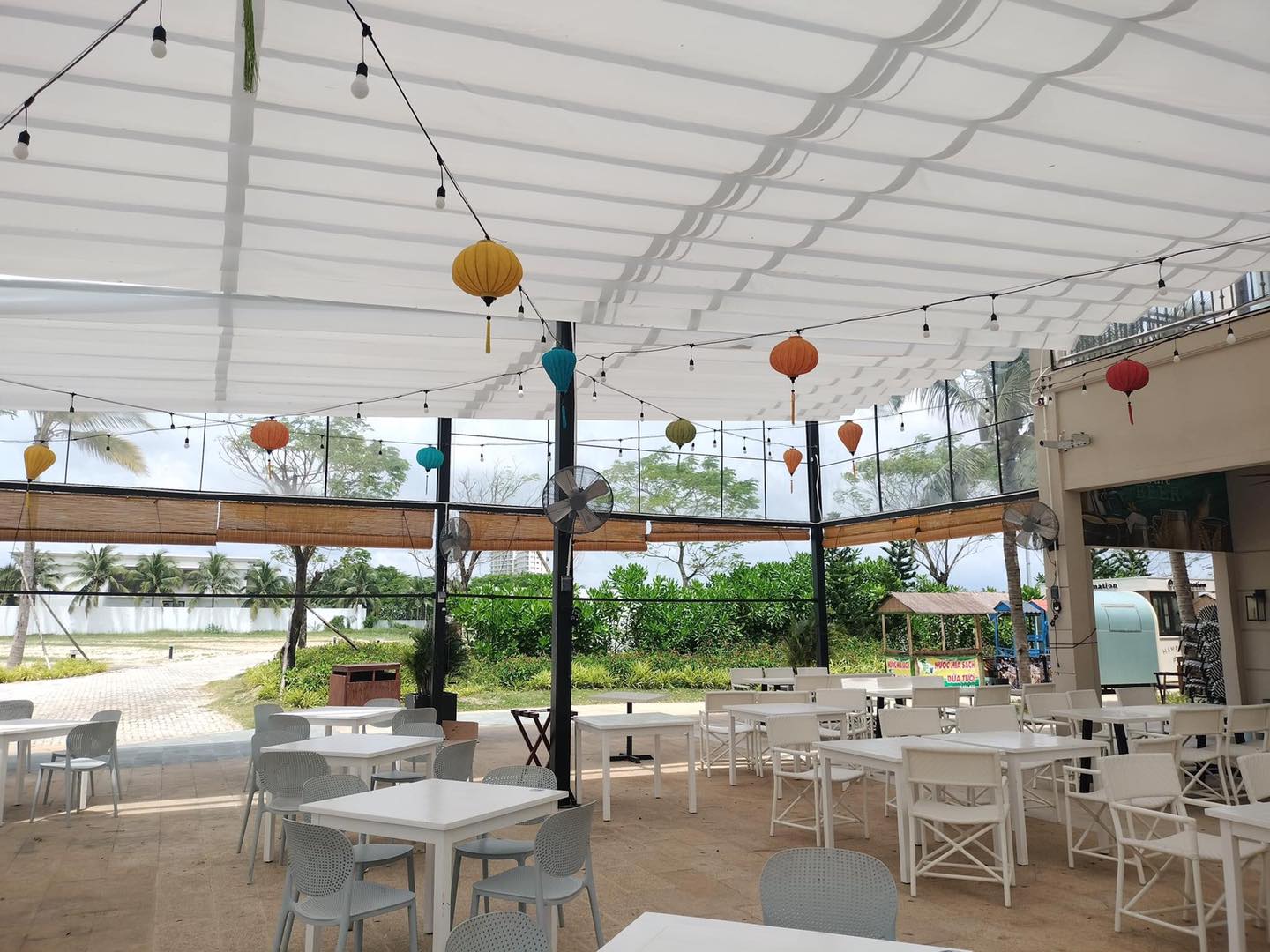 Bạt kéo ngoài trời che nắng mưa tại Thanh Hoá Bạt kéo ngoài trời che nắng mưa tại Thanh Hoá