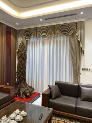 Rèm che cửa phòng khách tân cổ điển ở Thanh Hoá