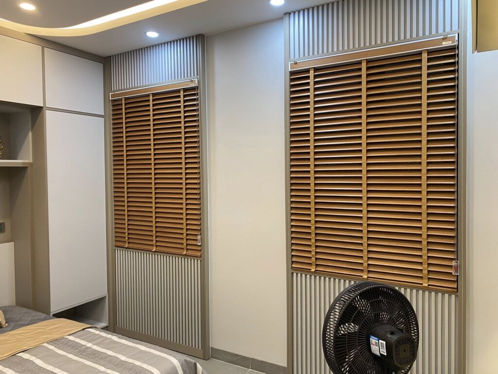 Rèm sáo gỗ che cửa sổ ở Thanh Hoá