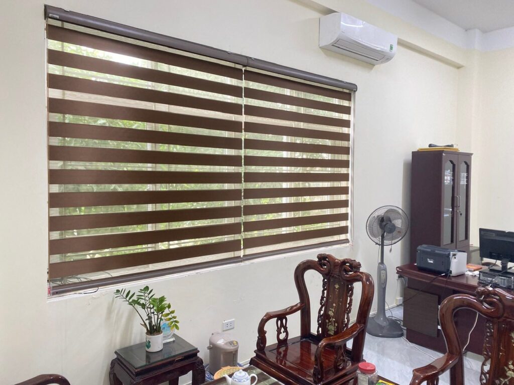 Rèm cầu vồng Thanh Hoá lắp đặt chỗ phòng ăn Rèm cầu vồng Thanh Hoá lắp đặt chỗ phòng ăn