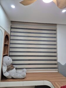 Công rình lắp đặt rèm cầu vồng ở Thanh Hoá Công rình lắp đặt rèm cầu vồng ở Thanh Hoá