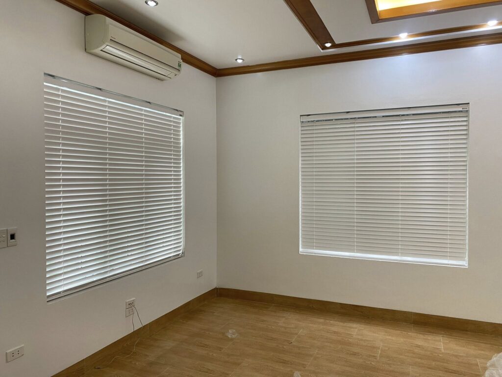 Rèm sáo nhôm ở Thanh Hoá màu trắng Rèm sáo nhôm ở Thanh Hoá màu trắng