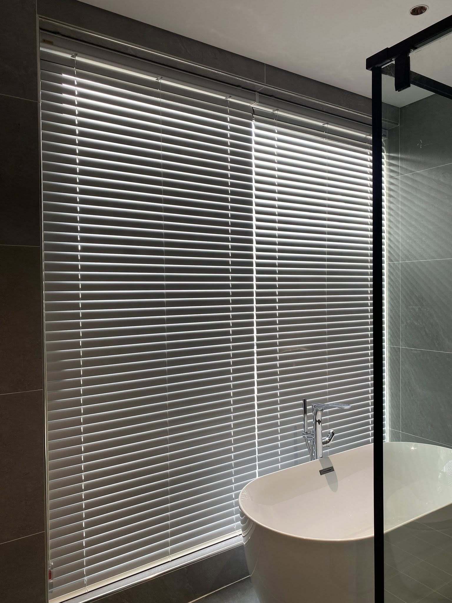 Công trình lắp rèm sáo nhôm ở Thanh Hoá Công trình lắp rèm sáo nhôm ở Thanh Hoá