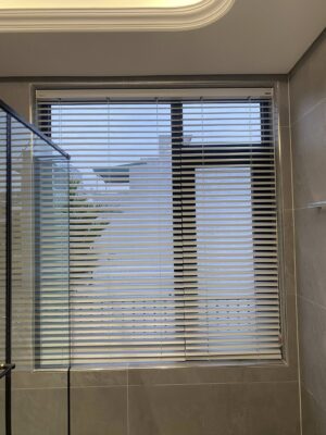 Công trình lắp rèm sáo nhôm ở Thanh Hoá