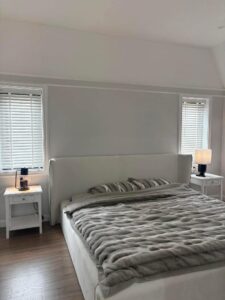 Rèm sáo nhôm ở Thanh Hoá che cửa sổ phòng ngủ Rèm sáo nhôm ở Thanh Hoá che cửa sổ phòng ngủ