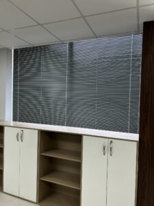 Rèm sáo nhôm ở Thanh Hoá màu đen Rèm sáo nhôm ở Thanh Hoá màu đen