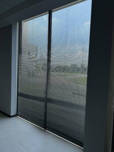 Rèm sáo nhôm ở Thanh Hoá màu đen Rèm sáo nhôm ở Thanh Hoá màu đen