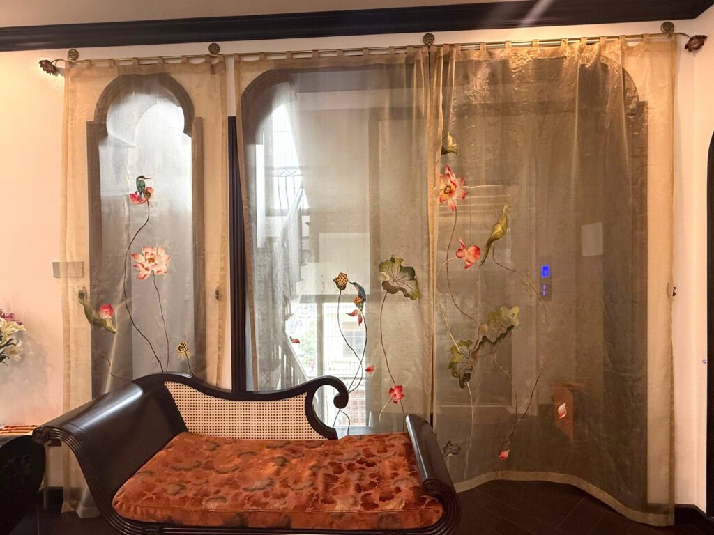 Rèm thêu ở Thanh hoá