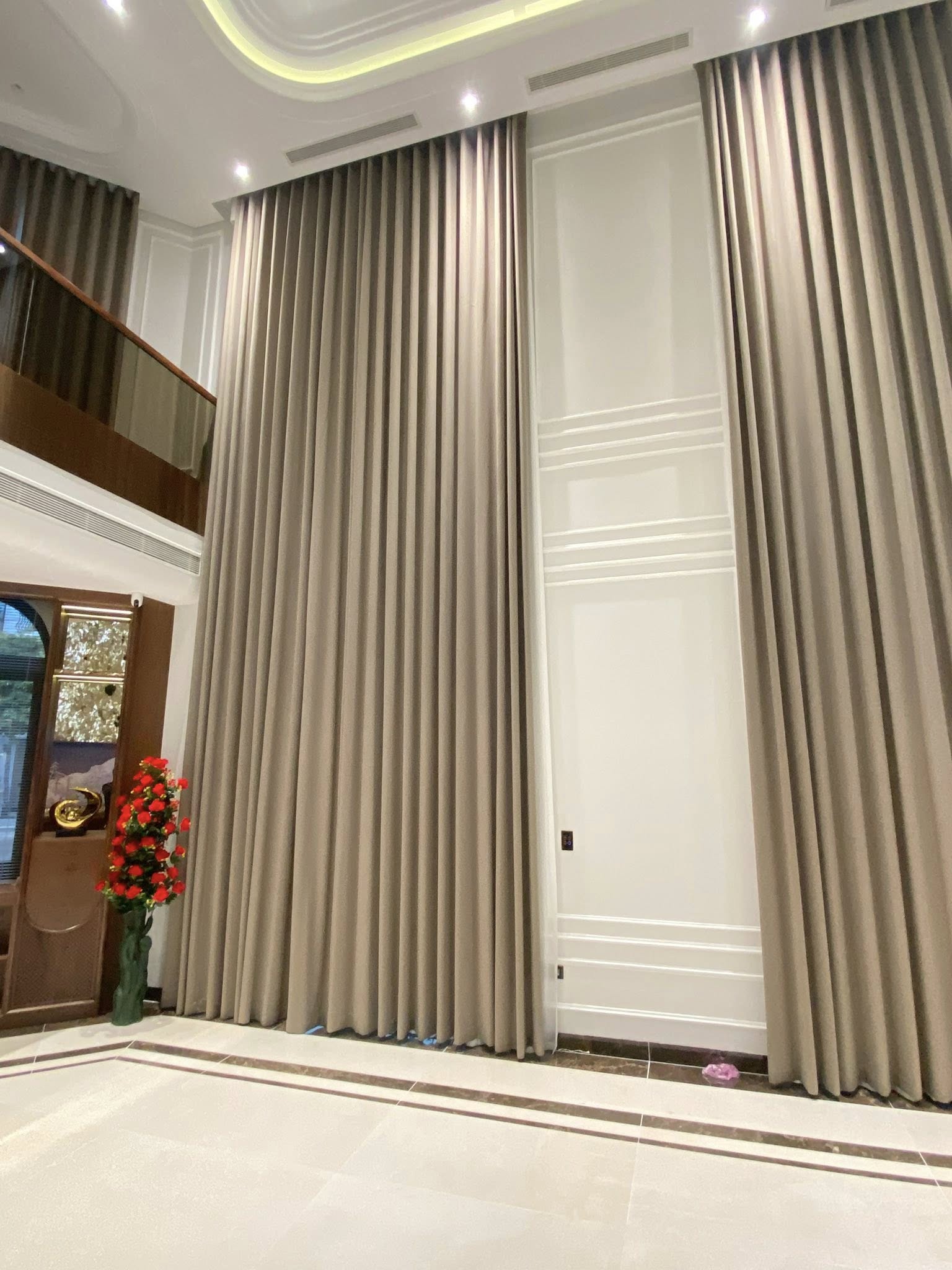 Mẫu rèm vải lắp đặt thông tầng tại Thanh Hoá Mẫu rèm vải lắp đặt thông tầng tại Thanh Hoá