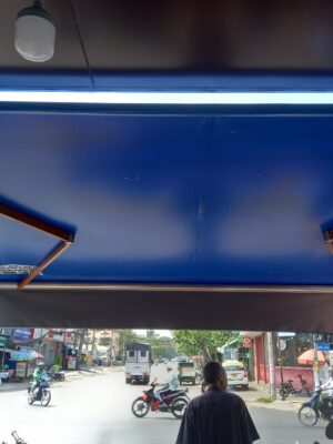 Bạt mái hiên di động tay quay ở Thanh Hoá