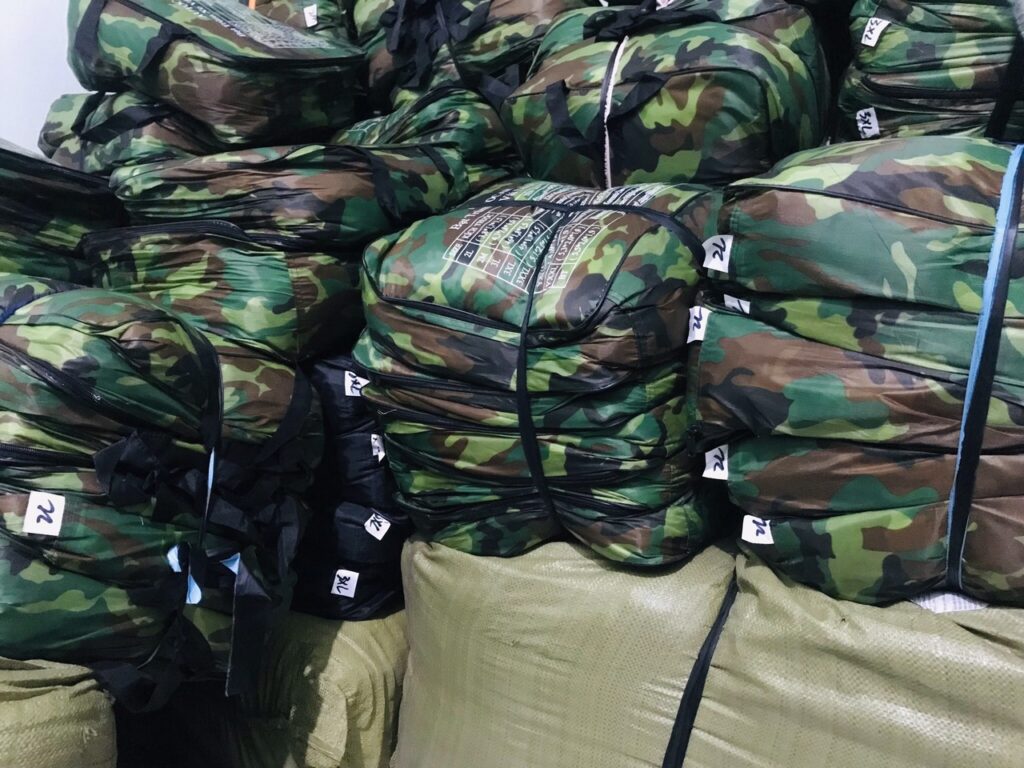 Vải bạt dù rằn ri quân đội